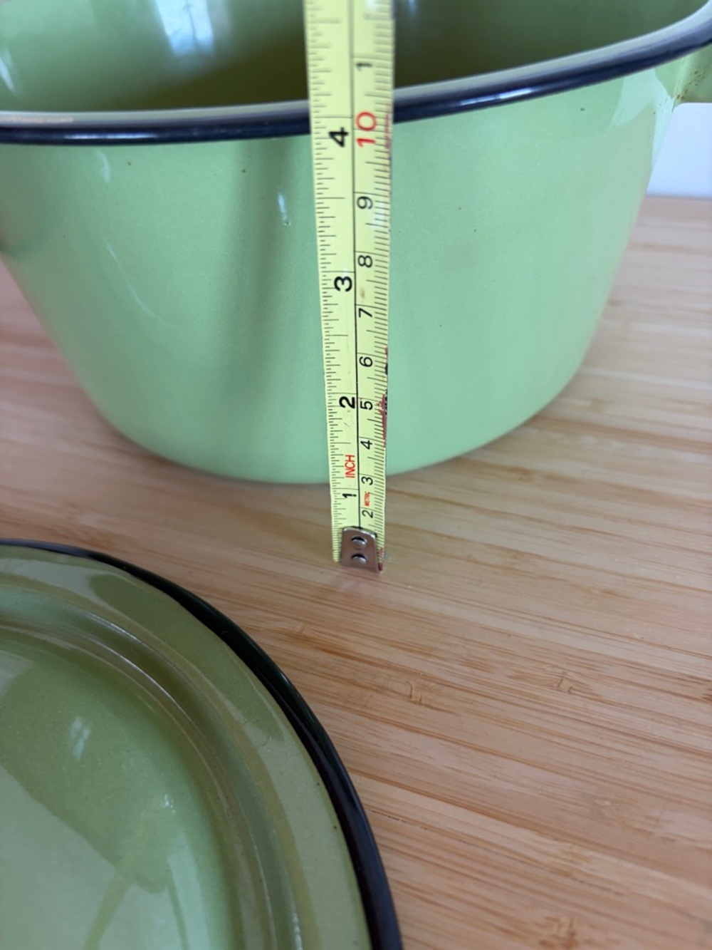 Vintage Sage Green Enamelware Saucepan with Lid Camping Cottagecore Farmhouse - Picture 8 of 8